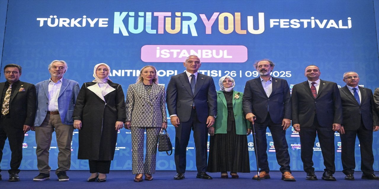 İstanbul Kültür Yolu Festivali gala gecesi AKM’de gerçekleşti, 730 etkinlikle kültür sanat coşkusu başladı