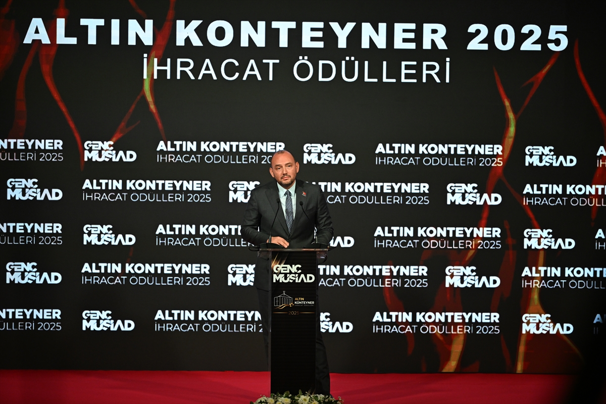 Genç MÜSİAD tarafından "Altın Konteyner İhracat Ödülleri Töreni" düzenlendi