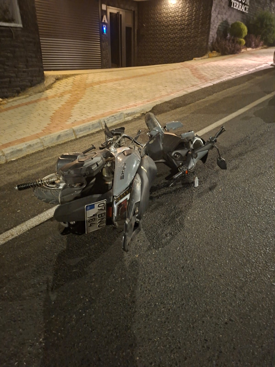 Alanya'da otomobille çarpışan motosikletin sürücüsü öldü