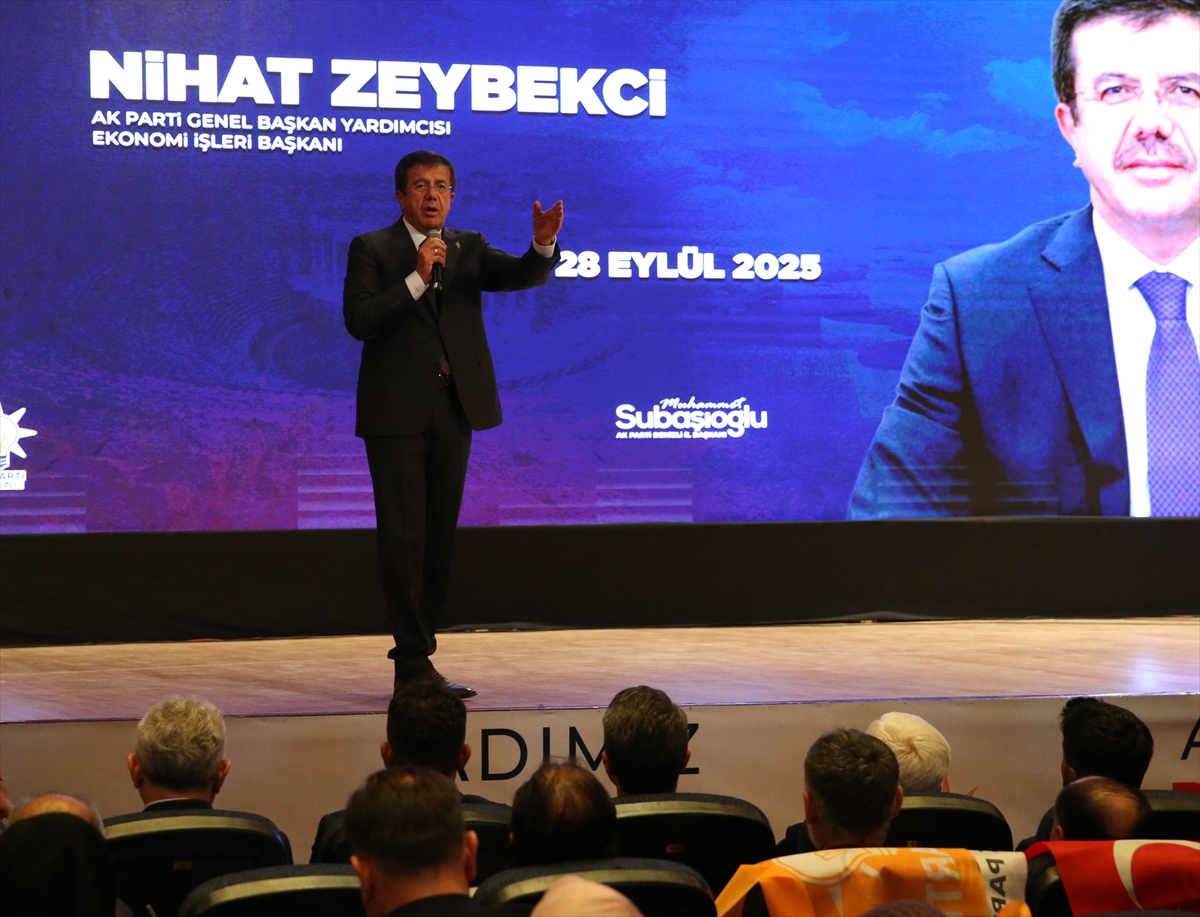 Belgelerini verenler CHP'liler, şikayetçi CHP'li, dava açan CHP'li. Bize bağırıyorlar. Ya bizim ne alakamız var?