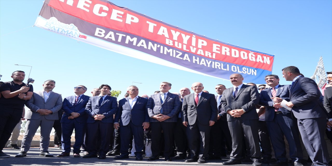 Bakan Şimşek Batman’da Recep Tayyip Erdoğan Bulvarı’nı açtı, kente trafik ve kalkınma katkısı vurgulandı