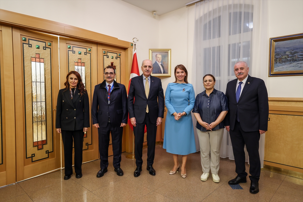 TBMM Başkanı Kurtulmuş, Türkiye'nin Budapeşte Büyükelçiliğini ziyaret etti