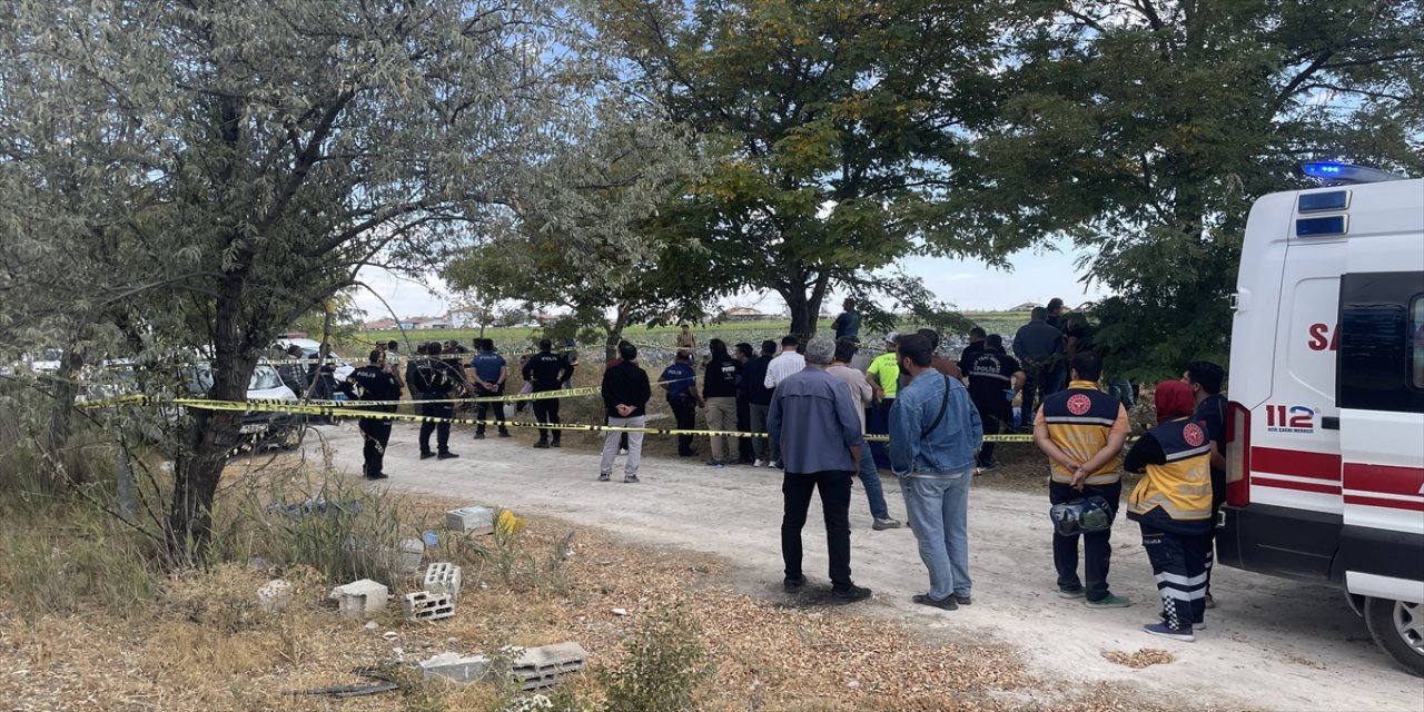 Konya’da yol kenarında 28 yaşındaki Yaşar Taşdelenoğlu ölü bulundu