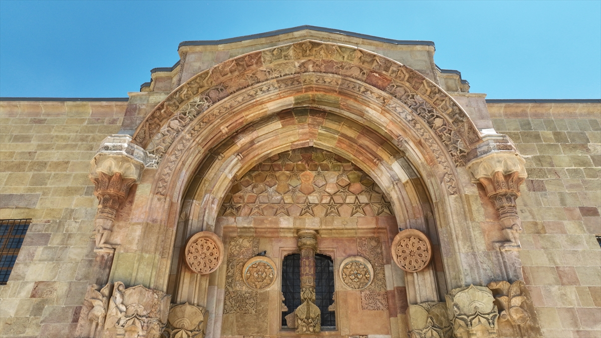 Sivas Divriği Ulu Camisi ve Darüşşifası'nın belgeseli çekilecek