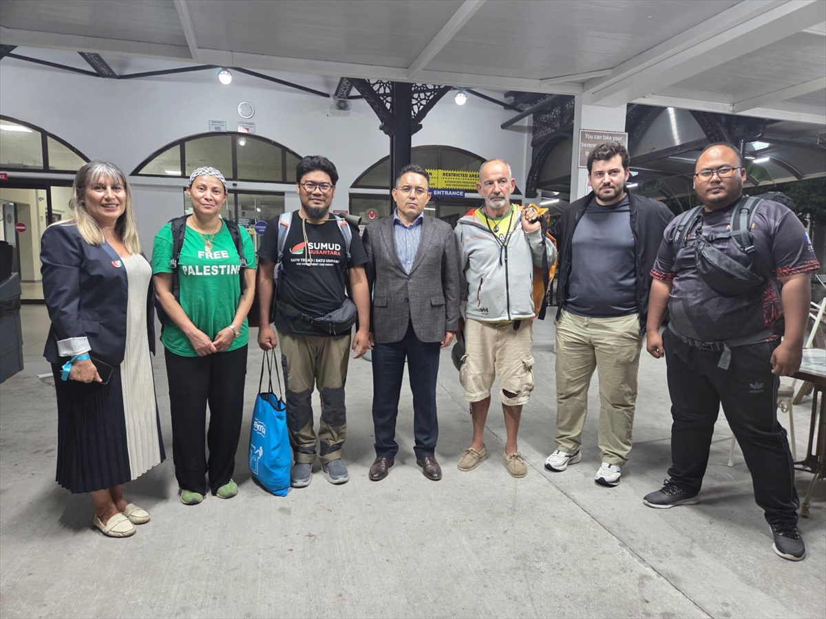 Sumud Filosu'ndan olumsuz hava şartları nedeniyle 4 aktivist tahliye edildi