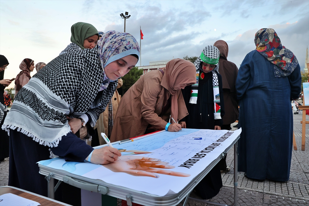 İsrail'in Küresel Sumud Filosu'na saldırısı Samsun'da kınandı