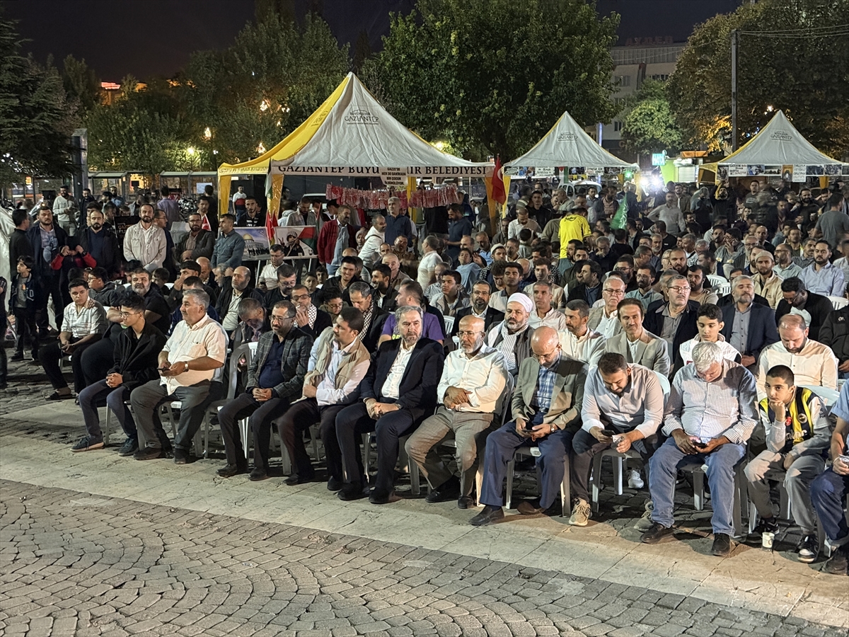 Küresel Sumud Filosu'na yapılan saldırı Gaziantep'te protesto edildi