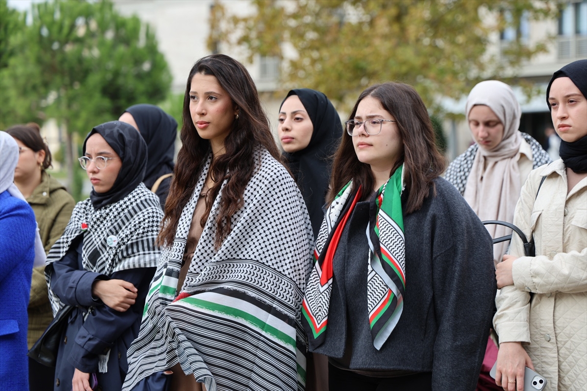 İZÜ öğrencilerinden İsrail'in Sumud Filosu'na yönelik saldırısına kınama