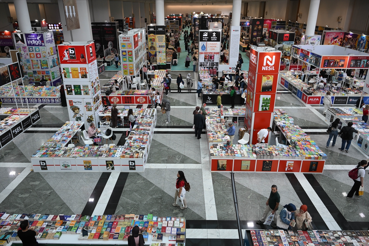 22. Ankara Kitap Fuarı kapılarını açtı
