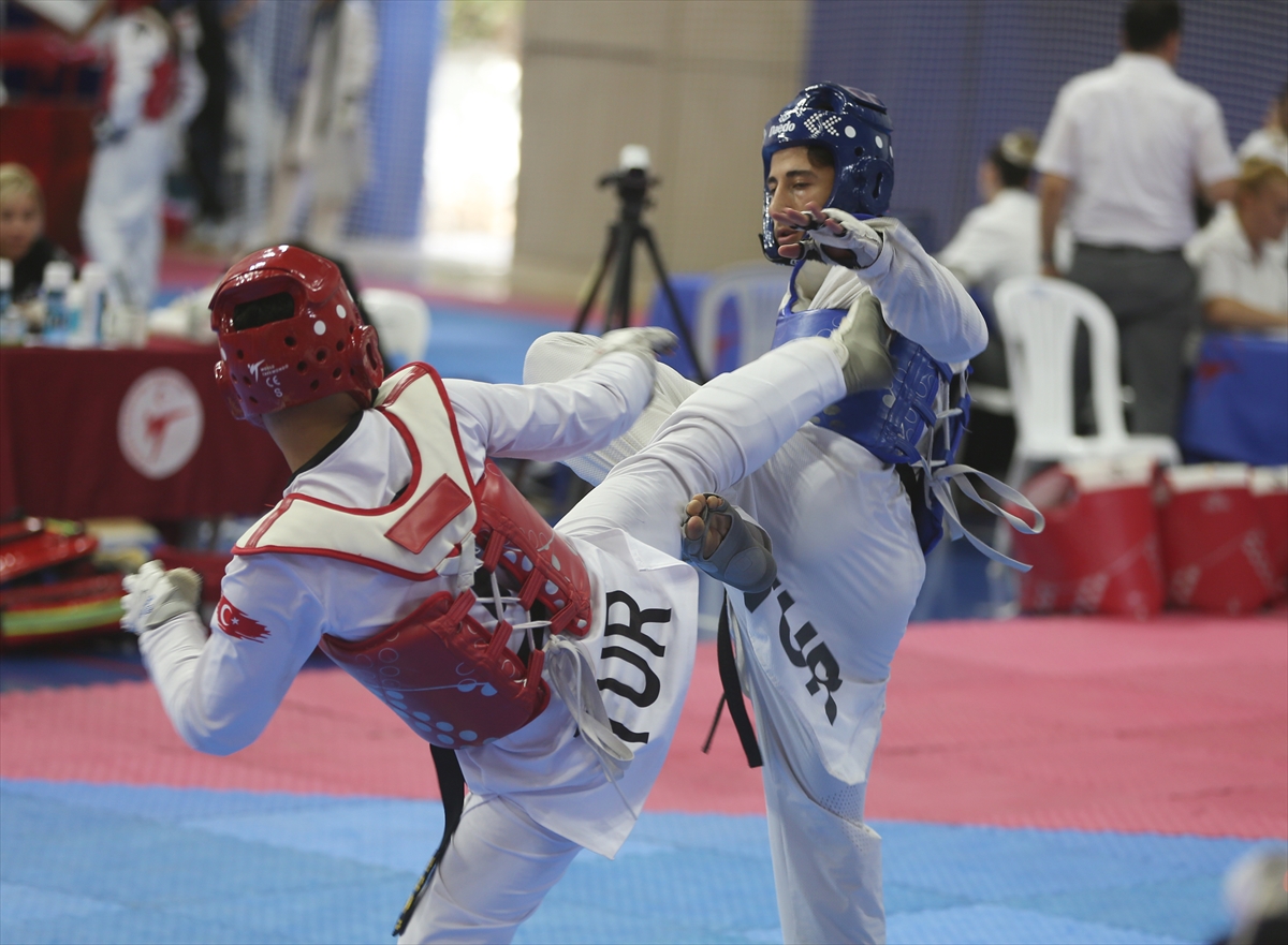 Türkiye Kulüpler Tekvando Şampiyonası Alanya'da başladı