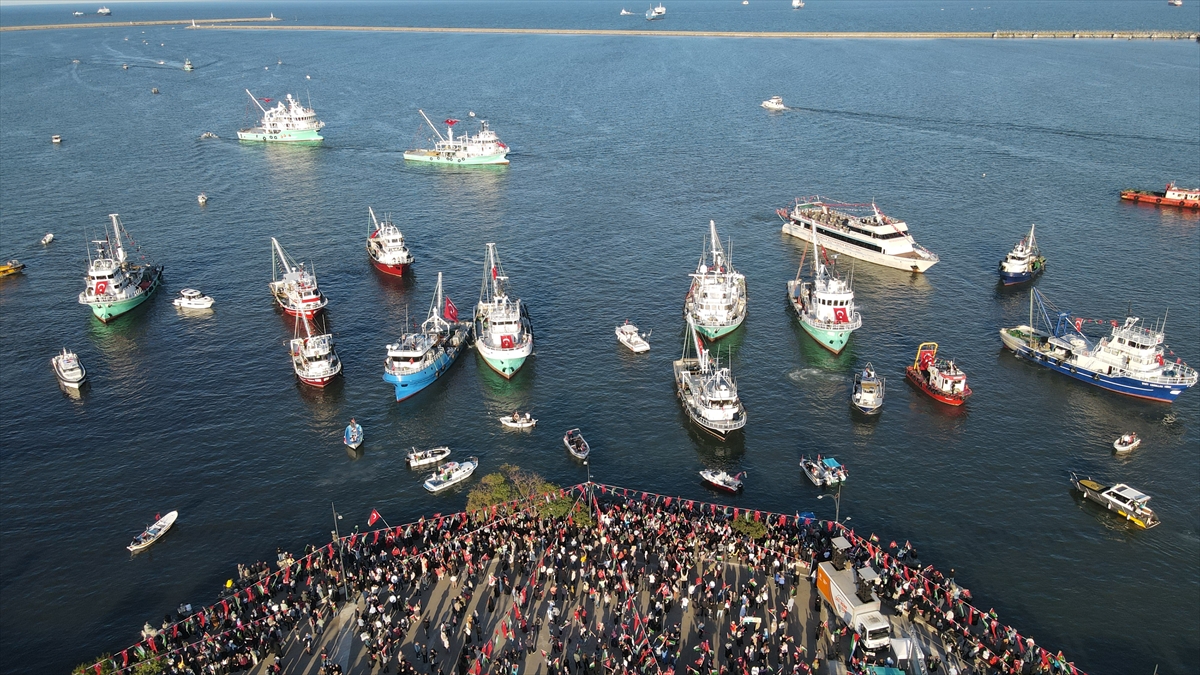 Samsun'da denizciler Filistin ve Küresel Sumud Filosu'na destek için Karadeniz'e açıldı