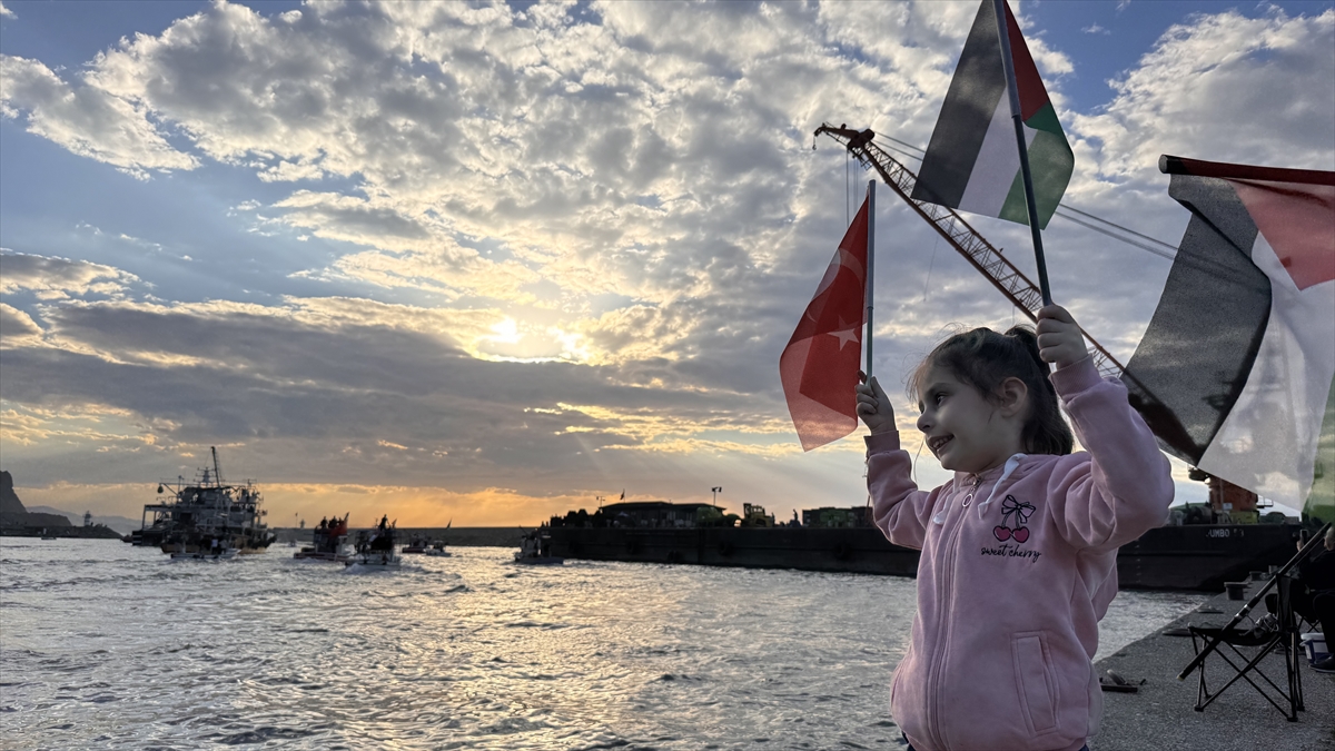 Zonguldak'ta Küresel Sumud Filosu'na destek için Karadeniz'e açıldılar