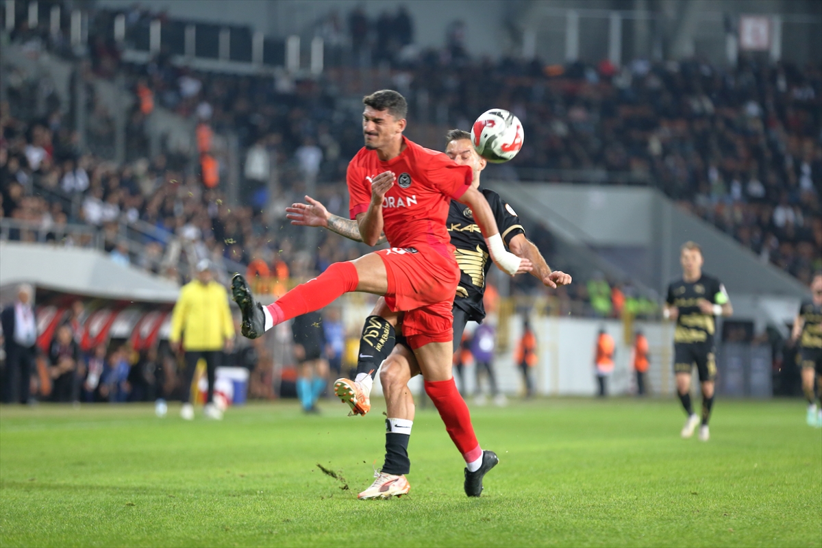 Arca Çorum FK: 3 - Manisa FK: 1