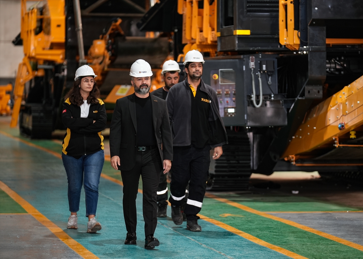 Tornacı olarak başladığı işte 4 fabrika kurup 350 kişilik istihdam sağladı