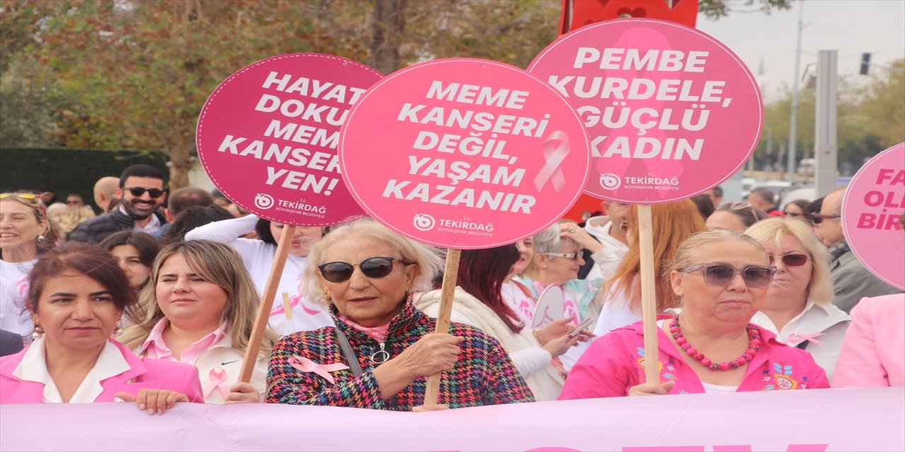 Tekirdağ'da Meme Kanseri Farkındalık Ayı yürüyüşü düzenlendi, uzmanlar erken tanının önemine dikkat çekti