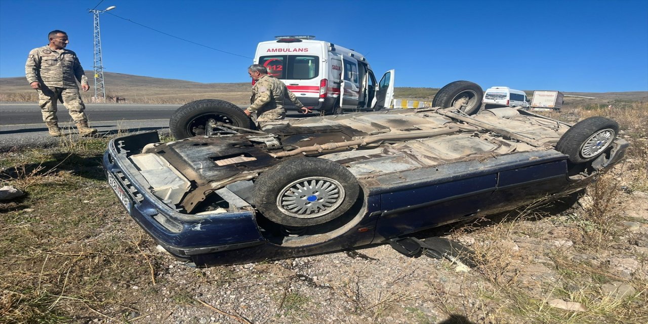 Ardahan’da Otomobil Devrildi: Aynı Aileden 4 Kişi Yaralandı