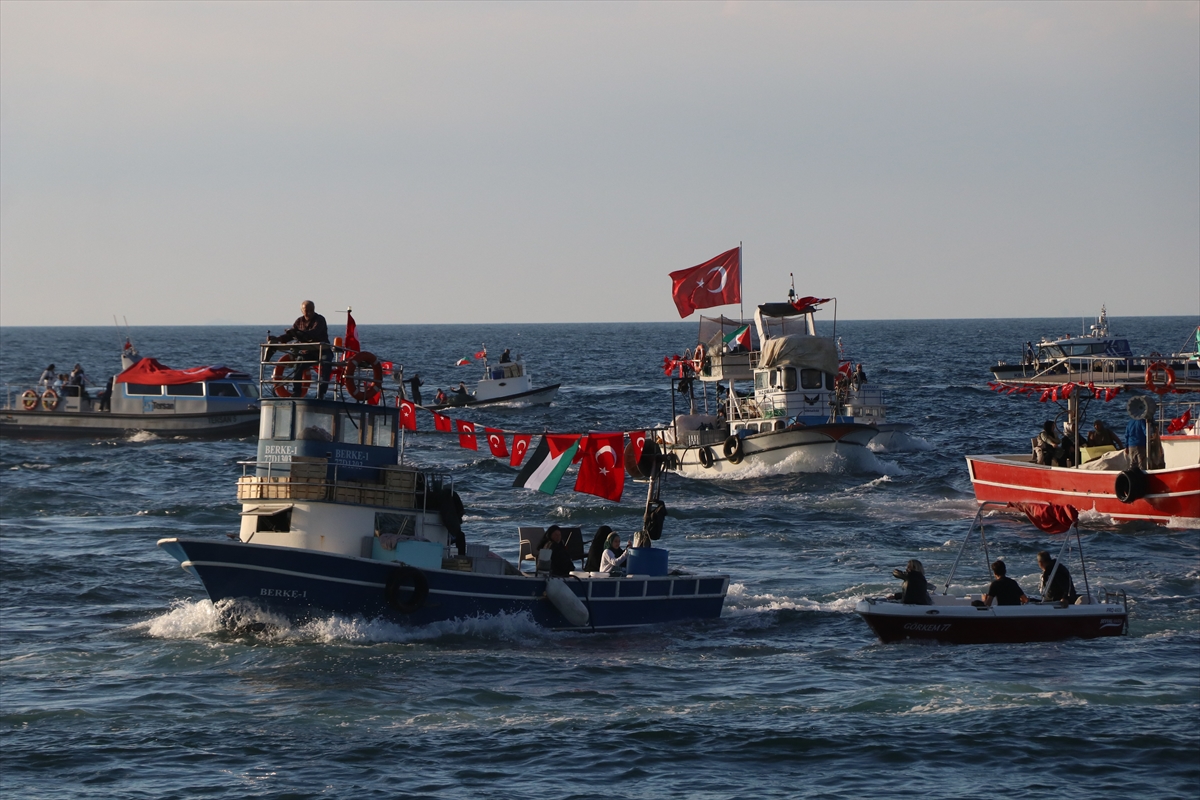 Yalova'da denizciler Filistin ve Küresel Sumud Filosu'na destek için Marmara'ya açıldı