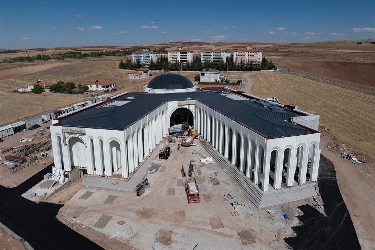 Bahçeli'nin hibe ettiği Hacıbektaş'taki arsaya yapılan cemevi külliyesi 11 Ekim'de açılıyor
