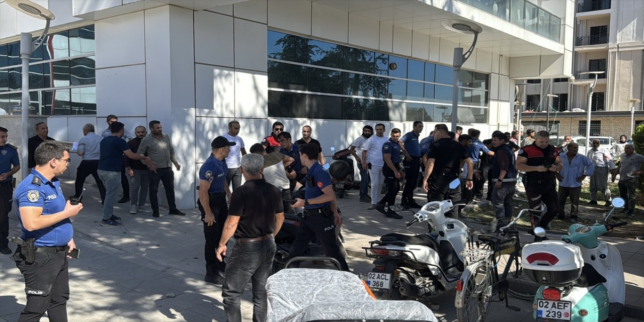 Adıyaman’da adliye önündeki kavgada 8 kişi yaralandı, 6 şüpheli tutuklandı