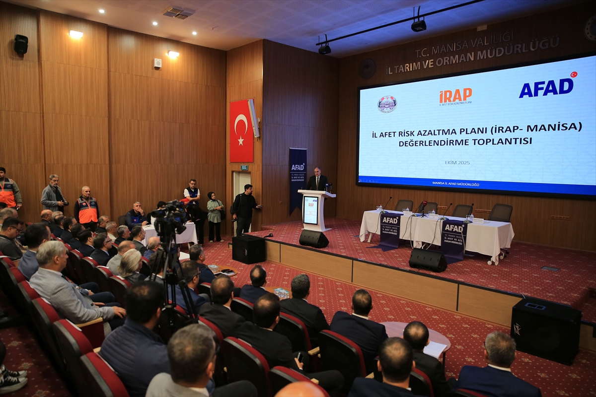 Manisa'da il afet risk azaltma planı değerlendirme toplantısı yapıldı