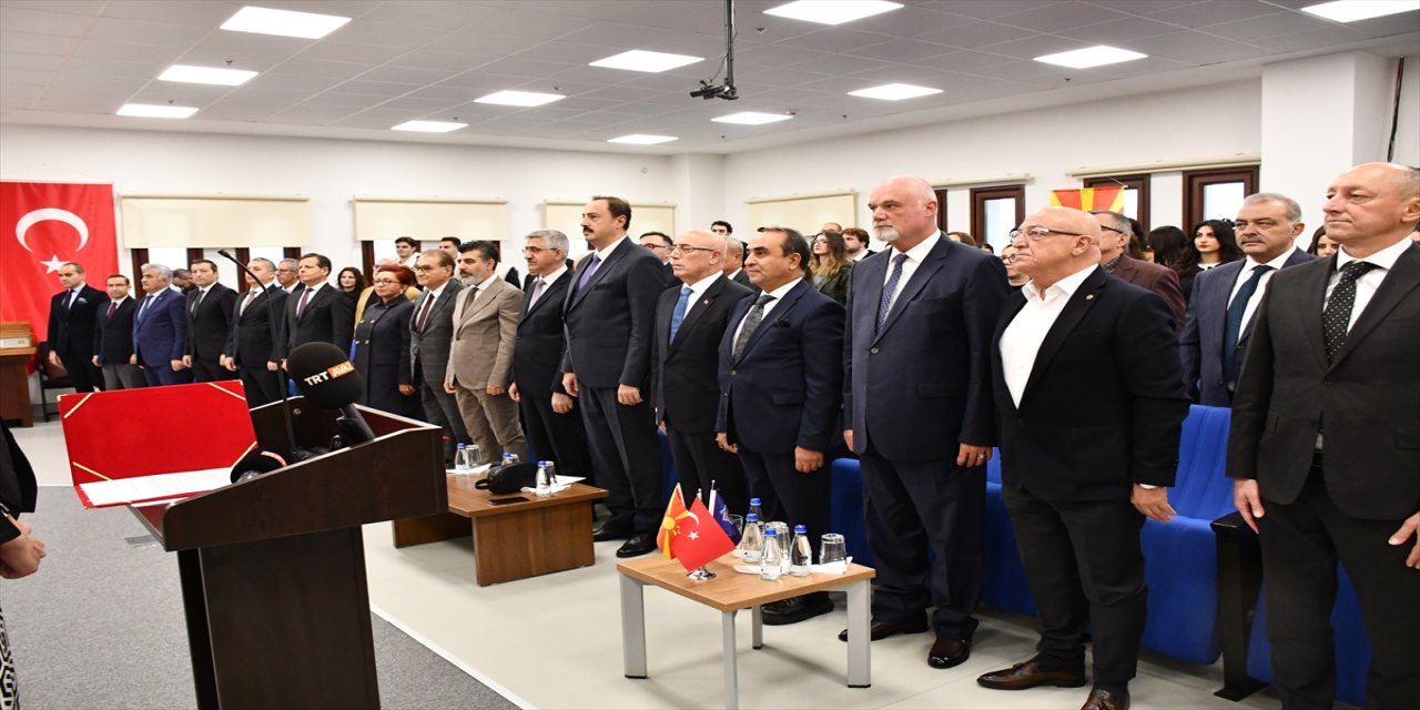 Üsküp’te Türk Dünyası Hizmet Ödülleri Programı ve Türkiye-Kuzey Makedonya İş Forumu Düzenlendi