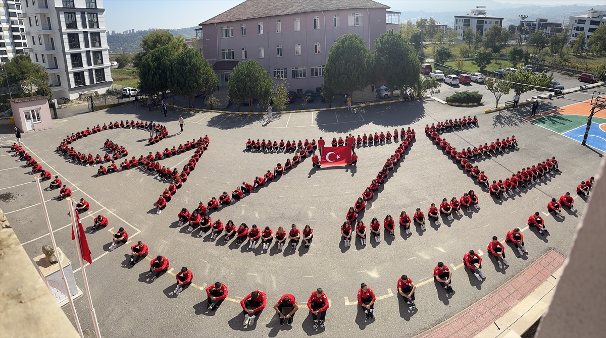 Samsun'da lise öğrencilerinden Gazze'ye koreografili destek