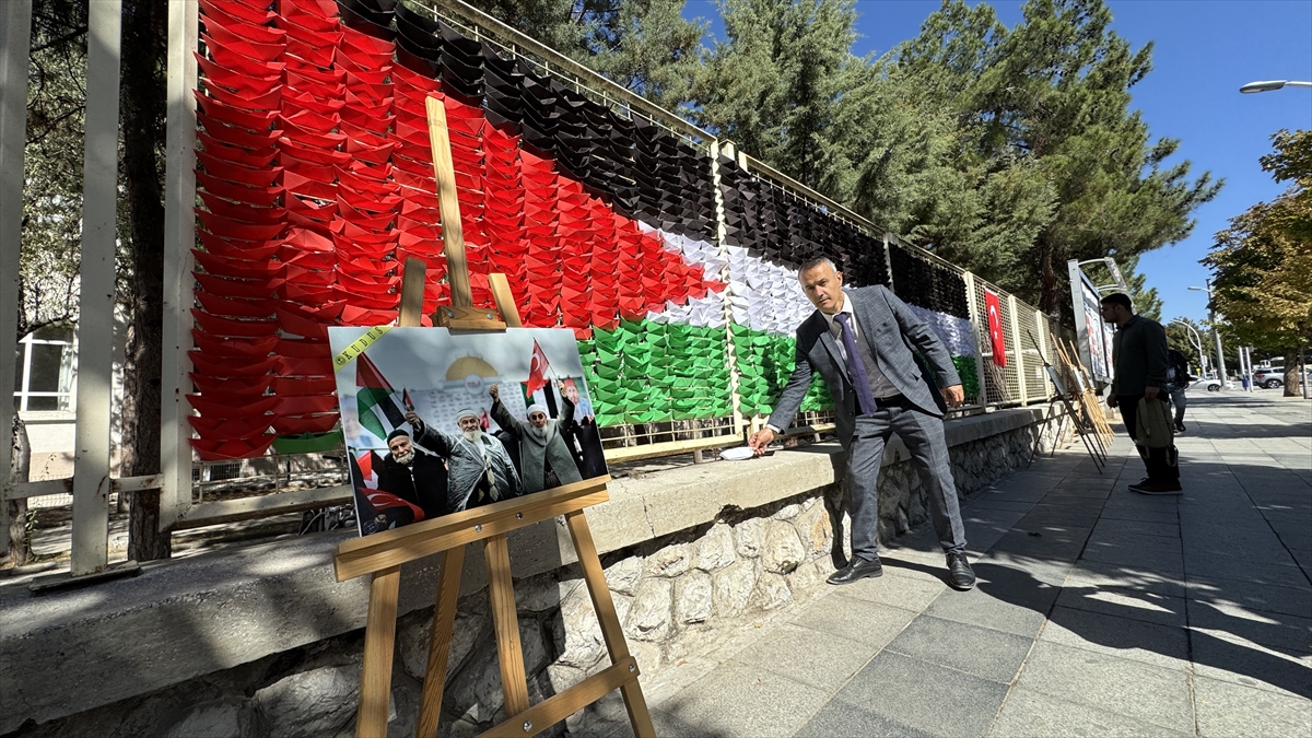 Çorum'da öğrenciler Filistin'de yaşanan zulme dikkati çekti