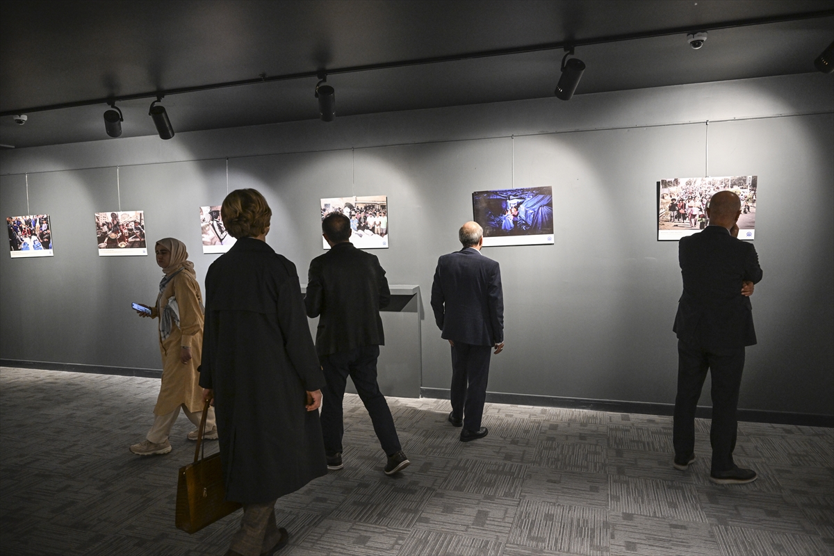 AA'nın "Tanık" kitabındaki görsellerden oluşan sergi İstanbul'da açıldı