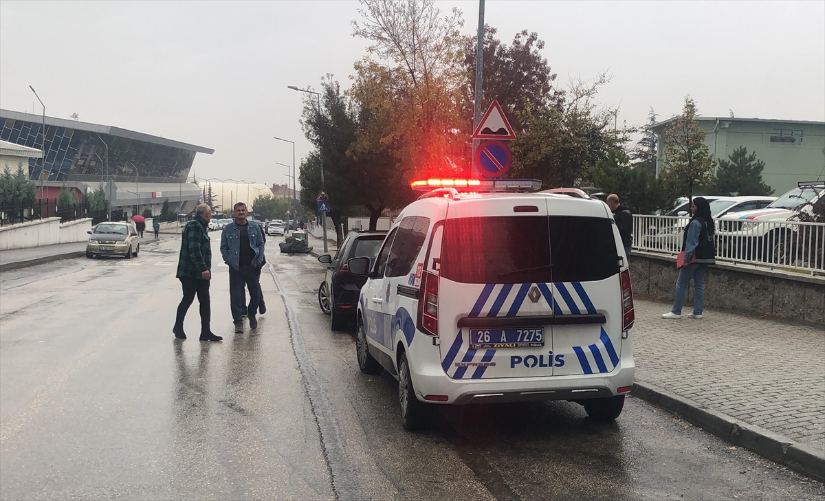 Eskişehir'de tartıştığı kişiyi silahla vuran şüpheli, kendini ihbar etti