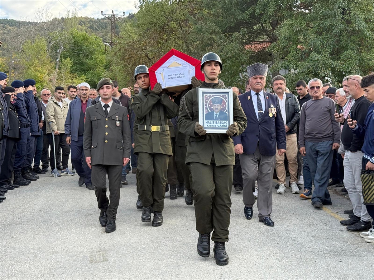 Karabük'te vefat eden Kıbrıs gazisi son yolculuğuna uğurlandı