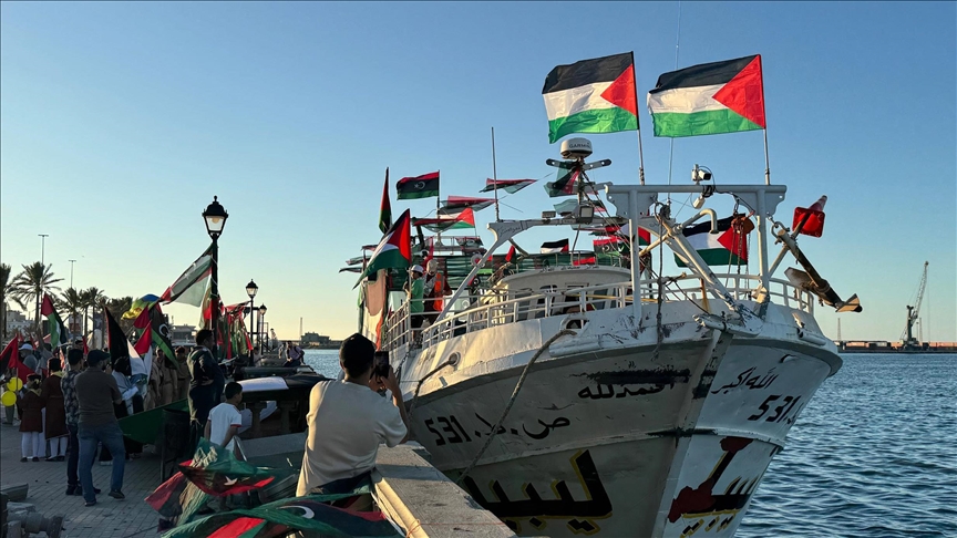 İsrail'in tıbbi ihmali nedeniyle durumu fenalaşan İskoçyalı 70 yaşındaki Sumud aktivisti hastaneye kaldırıldı