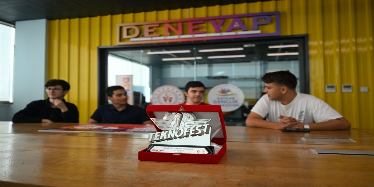 Edirneli öğrenciler TEKNOFEST 2025 DENEYAP Makeathon’da ikinci oldu