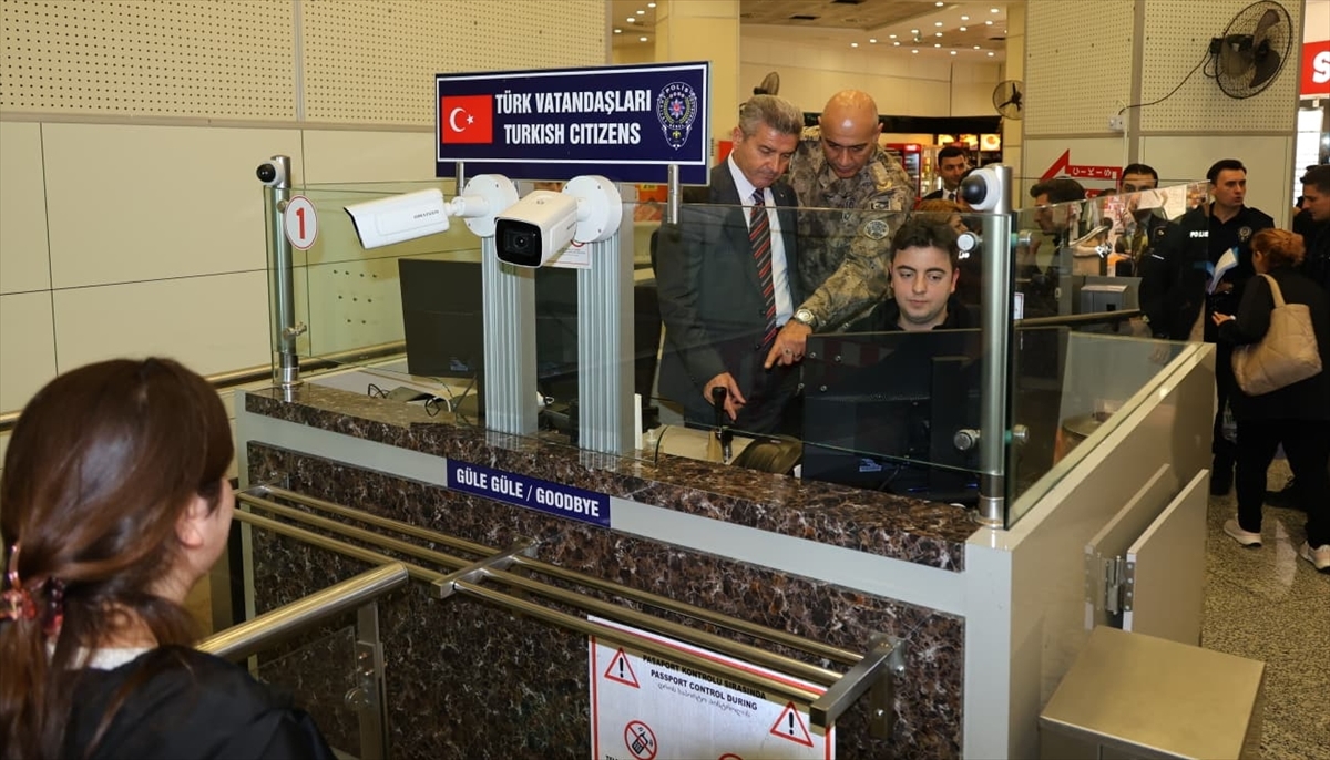 Sarp Sınır Kapısı’ndan 9 ayda 4 milyona yakın yolcu geçişi oldu