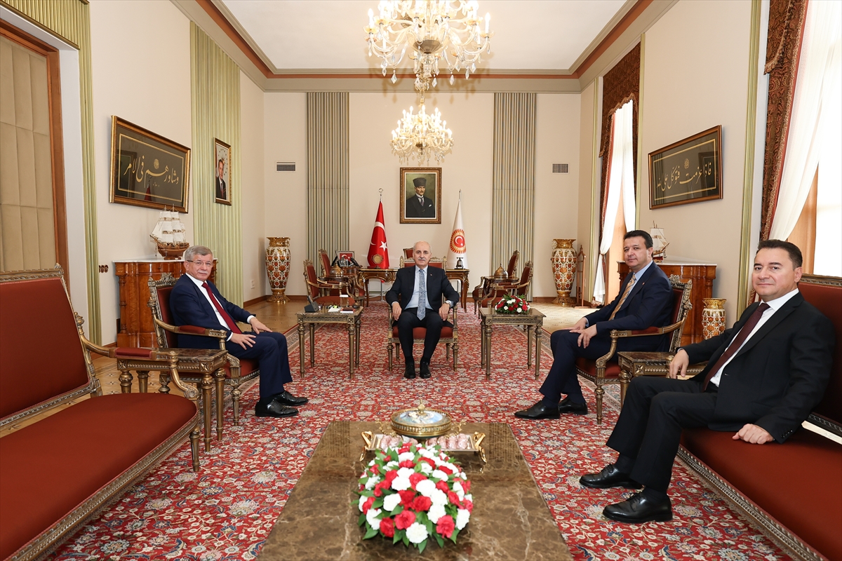 TBMM Başkanı Kurtulmuş, Saadet, Gelecek ve DEVA partilerinin genel başkanlarını kabul etti