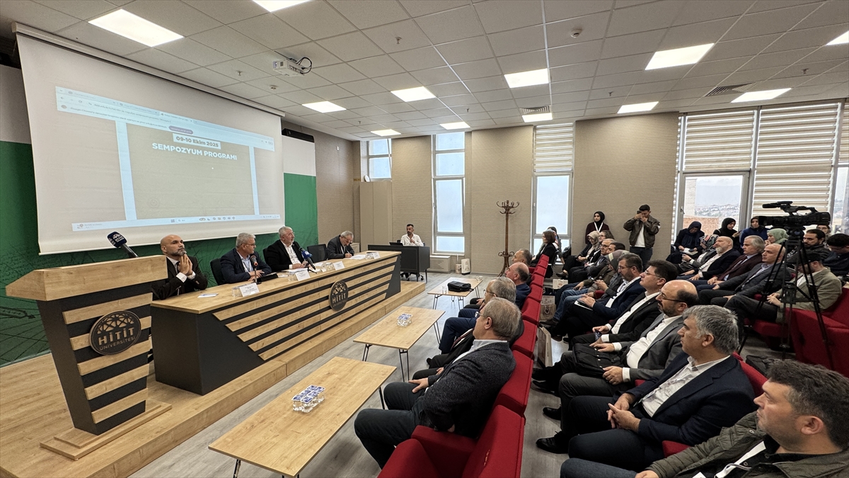 Çorum'da "Coğrafya ve Toplum" konulu üçüncü Din ve Coğrafya Sempozyumu başladı