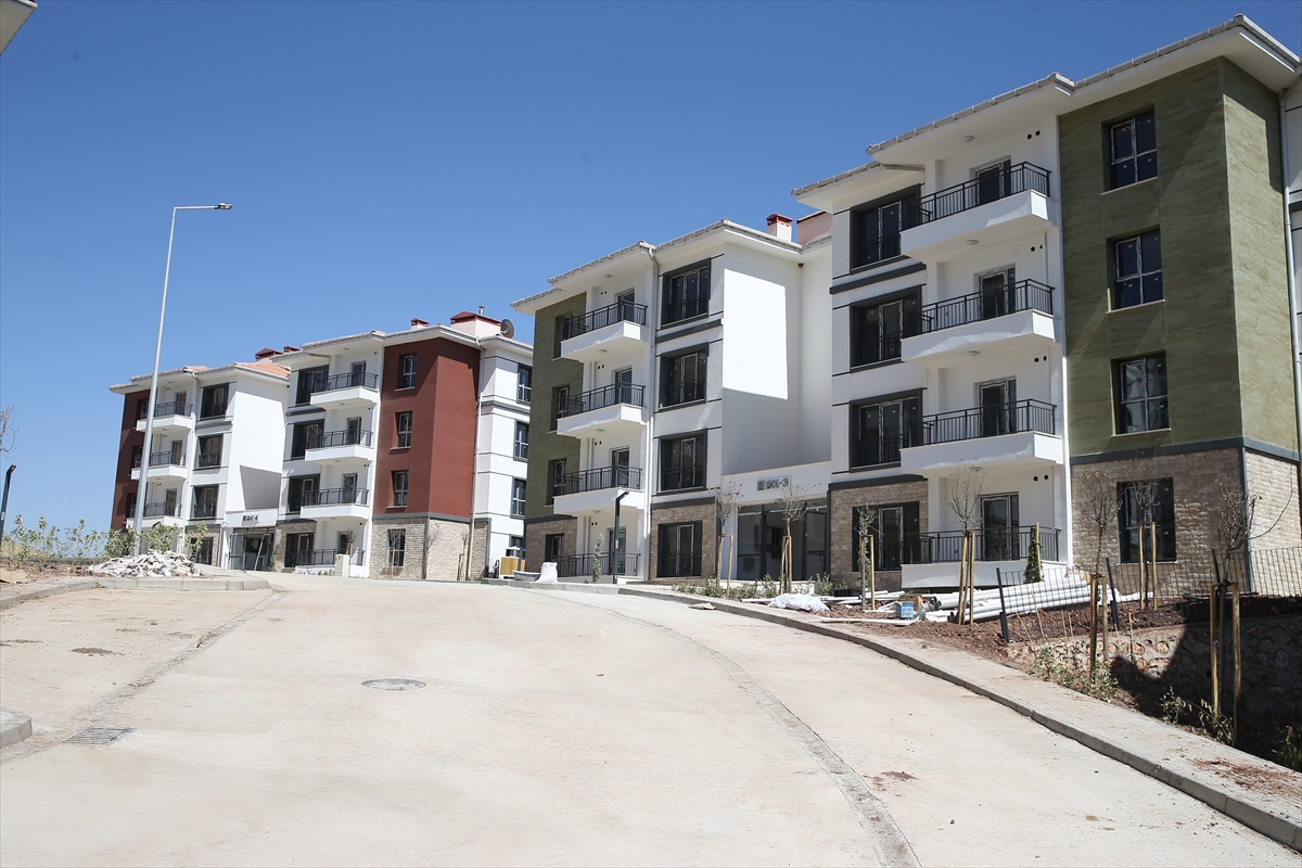 Adıyaman'ın Gerger ilçesinde inşa edilen 228 deprem konutunda sona gelindi