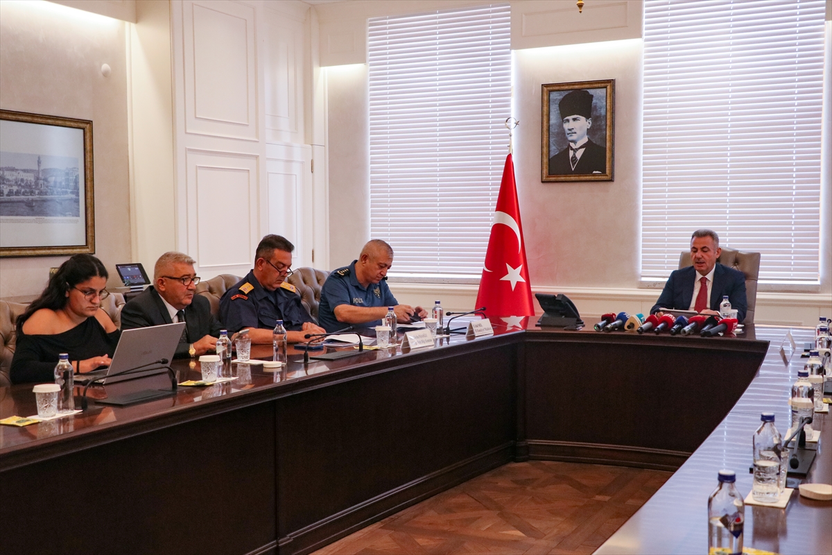 İzmir'de yıl başından bu yana 166 organize suç örgütü çökertildi