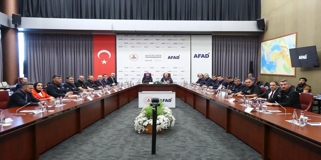 AFAD ve Türk Kızılay, Gazze başta olmak üzere uluslararası insani yardım çalışmalarını değerlendirdi.