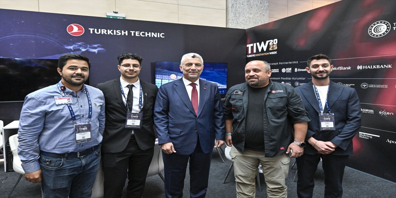 Bakan Bolat: Almanya’ya ilk etapta 100 Togg ihraç edildi, yıl sonuna kadar sayı 1000’e ulaşacak