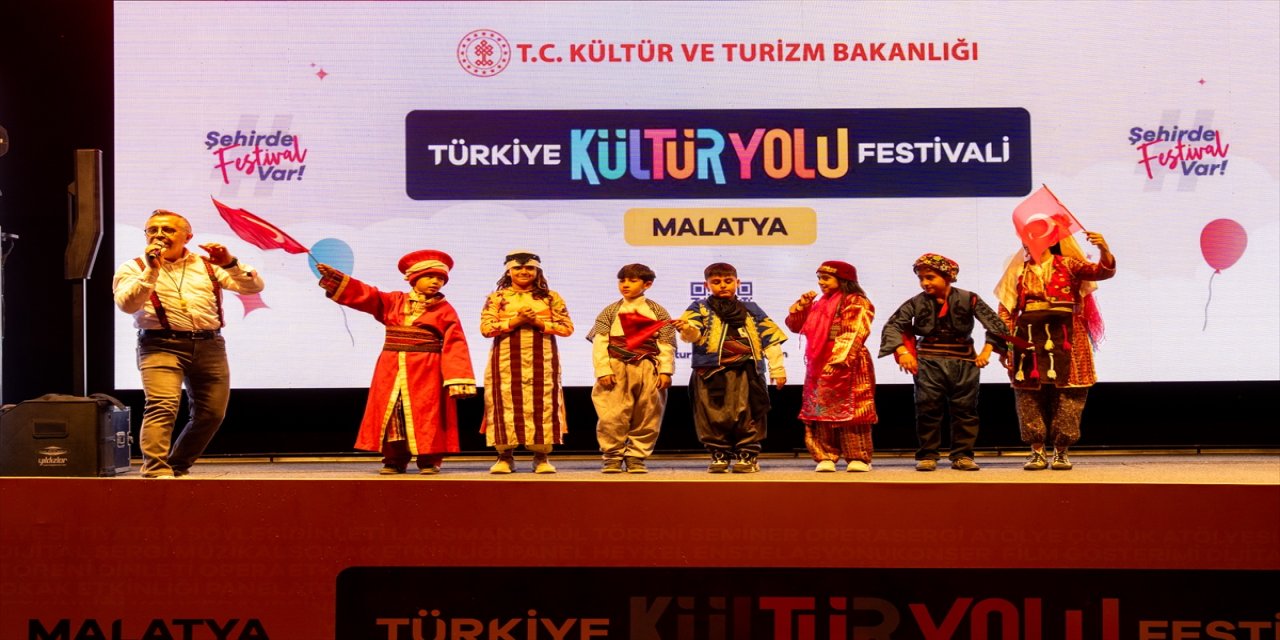 Malatya Kültür Yolu Festivali sanat, tiyatro, konser ve çocuk etkinlikleriyle coşkulu şekilde devam ediyor
