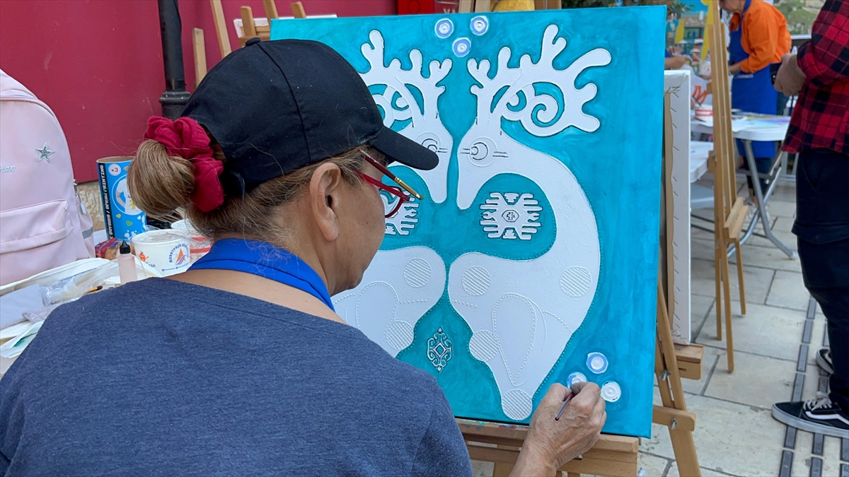 Antalya'da düzenlenen "10. Uluslararası Kaleiçi Old Town Festivali" başladı