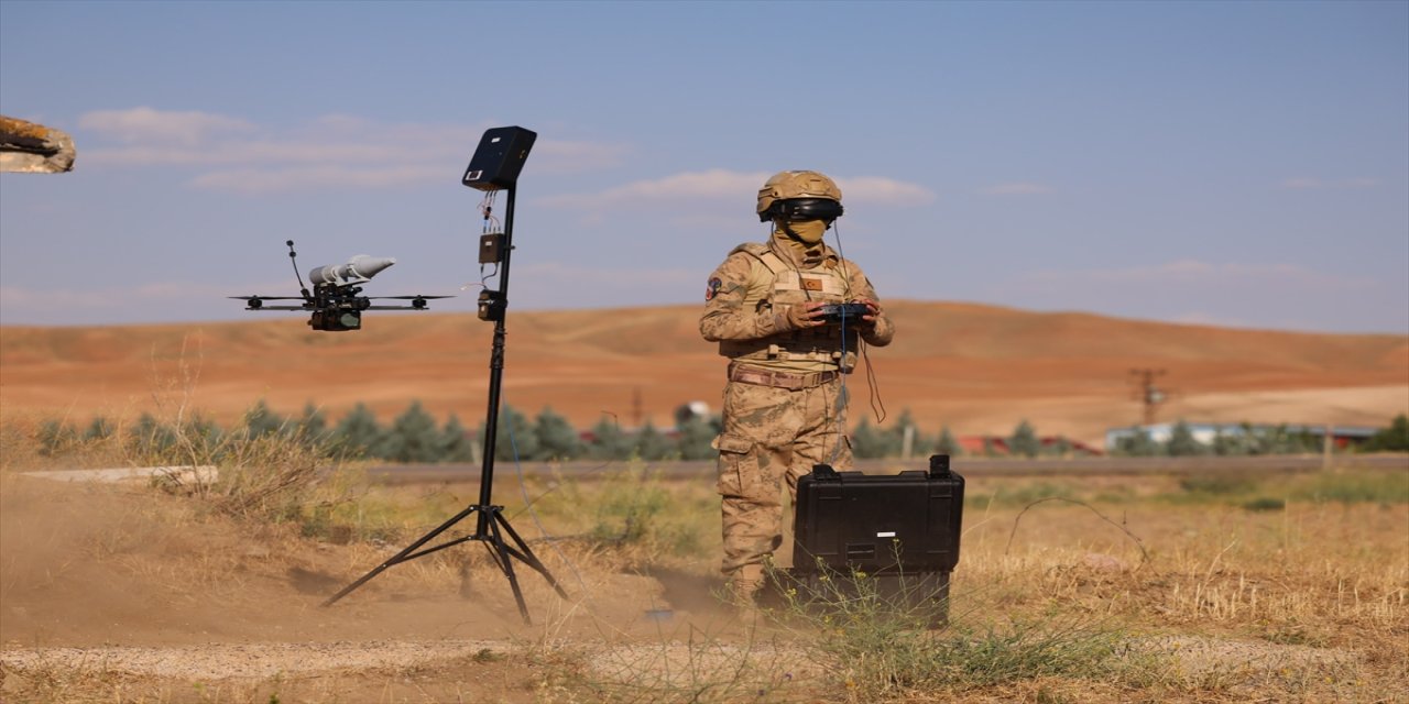 STM’nin milli kamikaze dronu KarguFPV, zırh delici harp başlığıyla ilk testte tam isabet sağladı