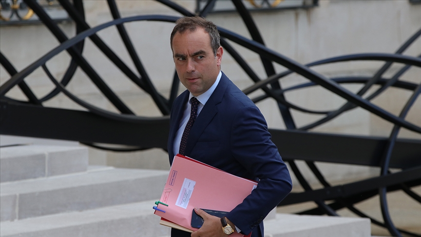 Fransa Cumhurbaşkanı Macron, istifa eden Lecornu'yu yeniden başbakan olarak atadı