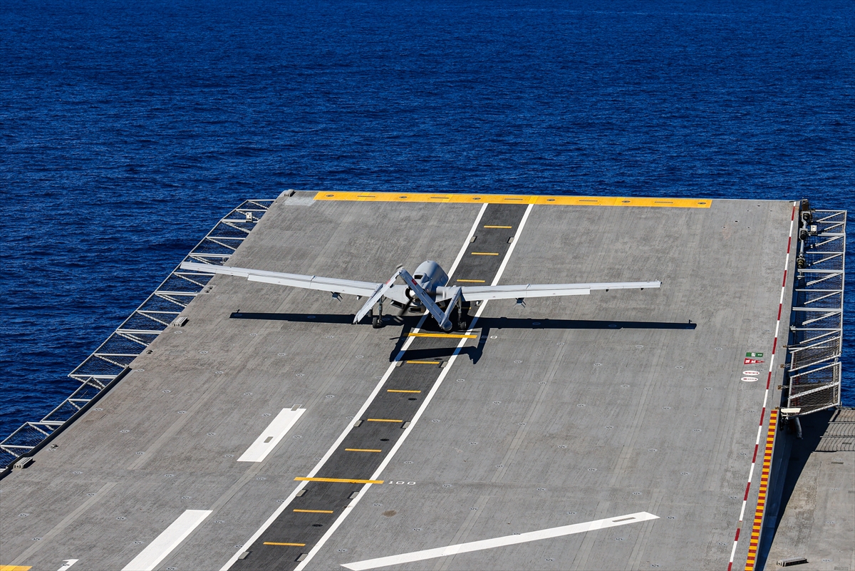 Milli SİHA'lar DENİZKURDU-I/2025 Tatbikatı'nda gövde gösterisi yaptı