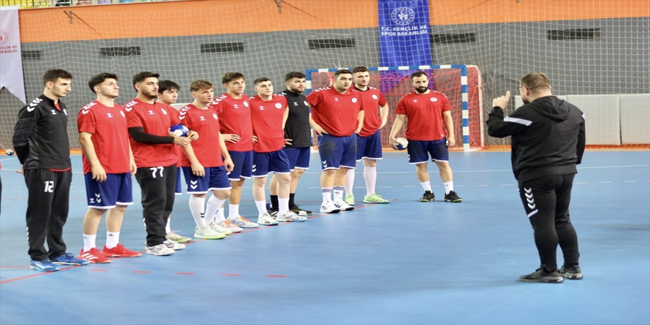 Trabzon Büyükşehir Belediyespor, altyapısından yetişen gençlerle Süper Lig’de mücadele ediyor