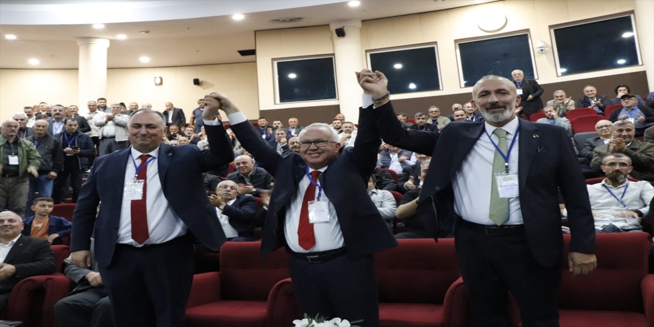 Türkiye Arı Yetiştiricileri Merkez Birliğinin yeni başkanı Ali Demir oldu