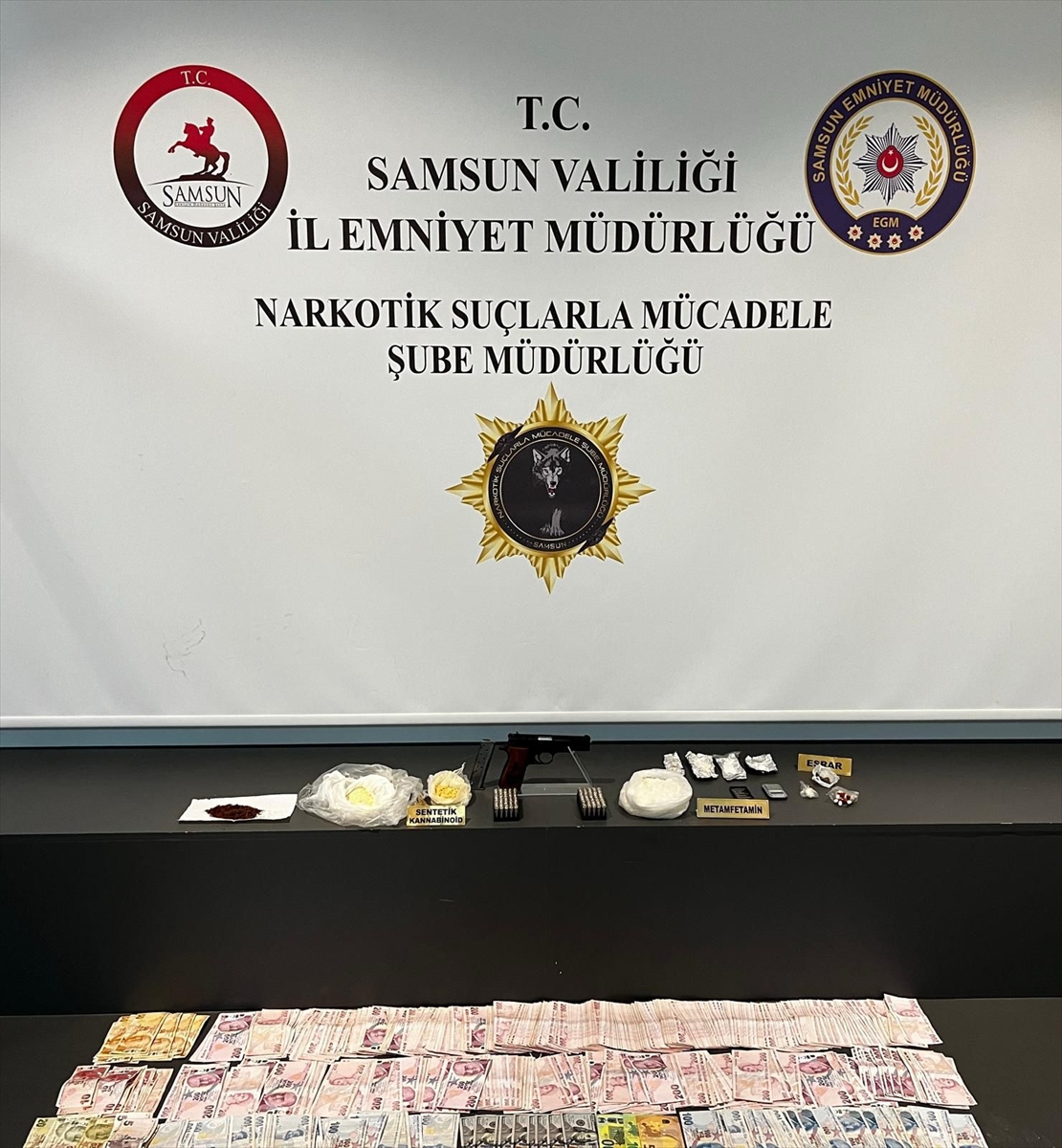 Samsun'da baza başlığına gizlenmiş uyuşturucu ele geçirildi