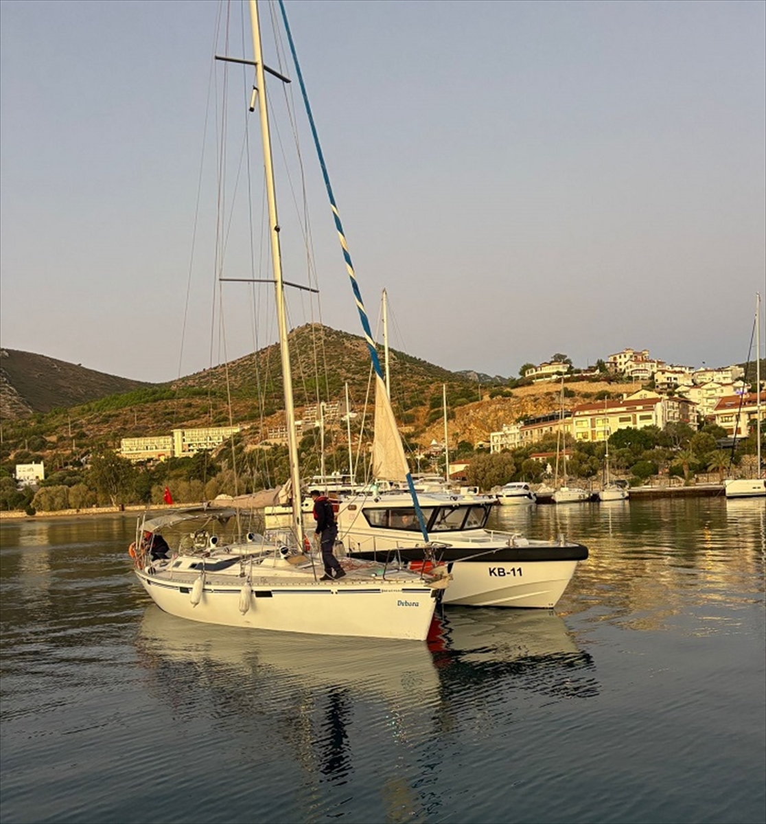 Muğla açıklarında 42 düzensiz göçmen yakalandı