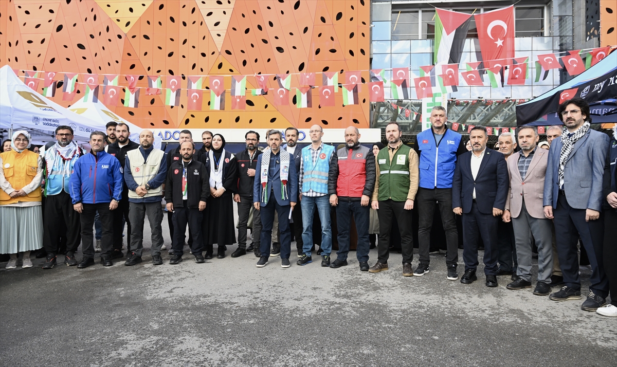 İstanbul'da bazı AVM'lerdeki mağazalar bir günlük kazançlarını Gazze'ye bağışlıyor