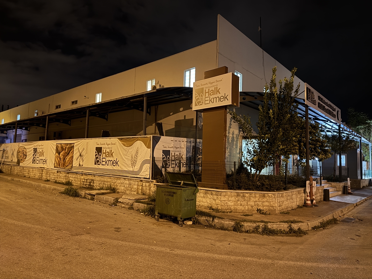 Denizli'de belediyenin ekmek fabrikasında fare gezdiği iddiasıyla denetim gerçekleştirildi